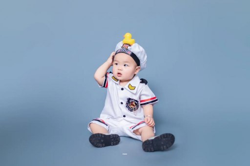 如皋宝宝老摇头怎么回事